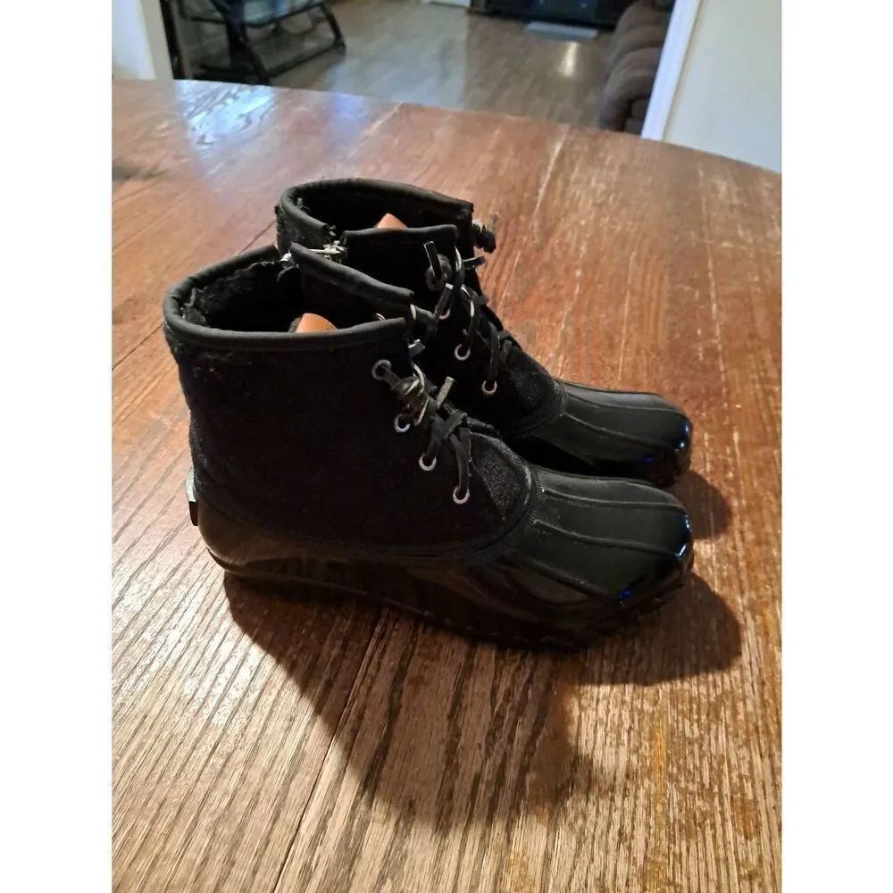 Nautica Wooley Womens Size 7 Black Ankle Boots Duck Booties